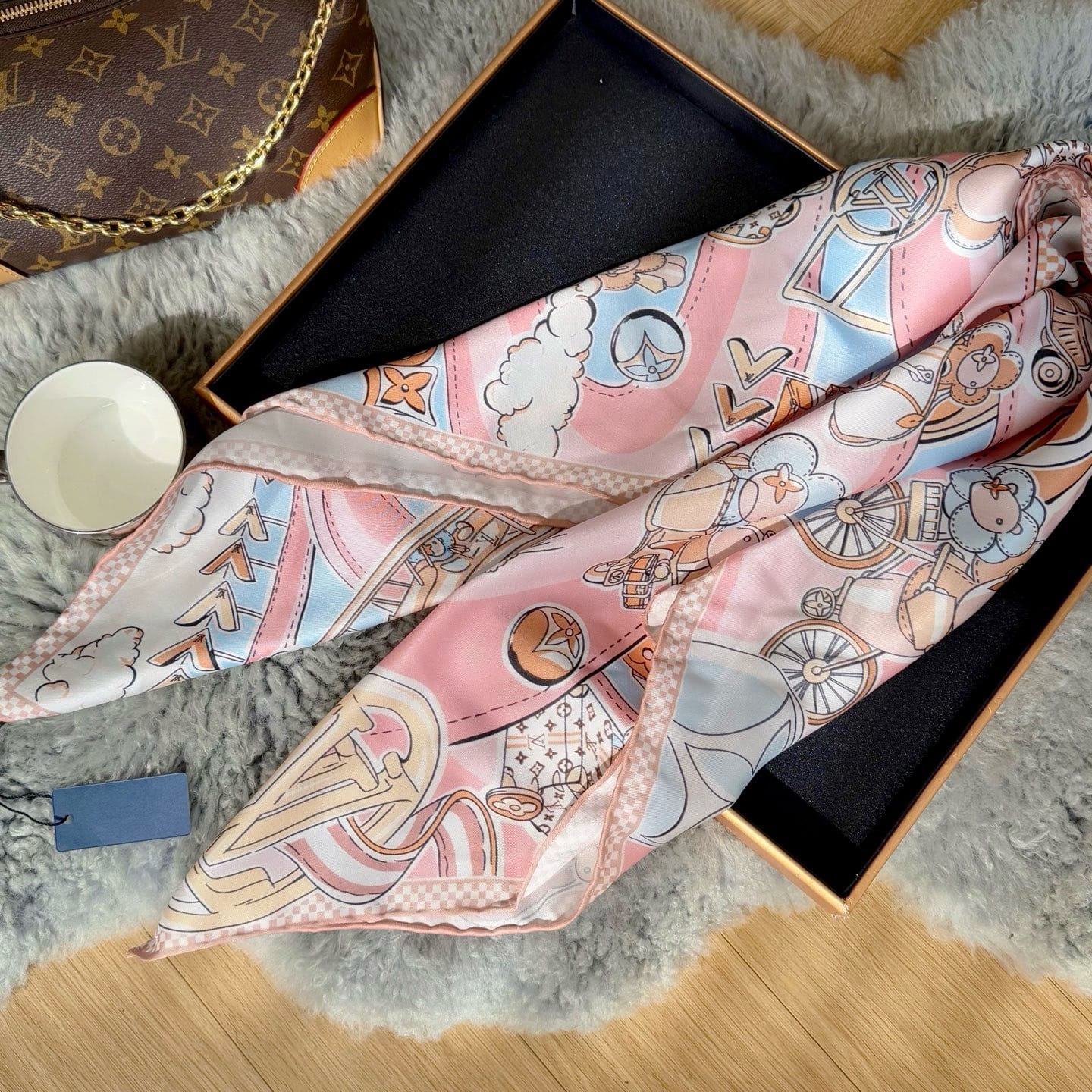 Louis Vuitton Vivienne 90 Speedy Square Silk Scarf Light Pink 90cm M79155