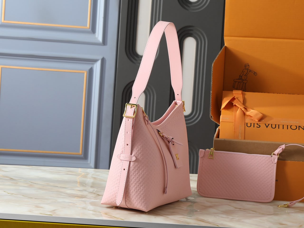 Louis Vuitton Carryall PM Bag Light Bliss 29cm M28518