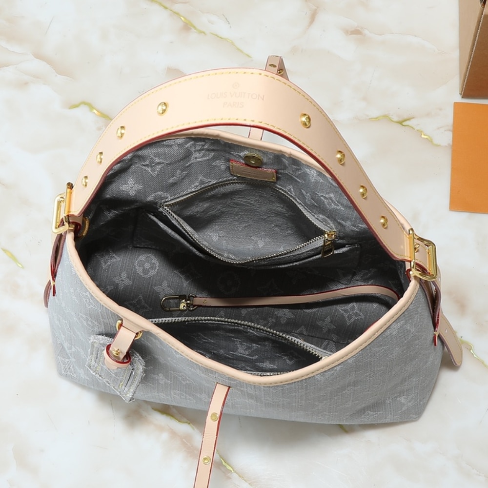 Louis Vuitton Carryall MM Monogram Denim Washed Gray 39Cm M13289