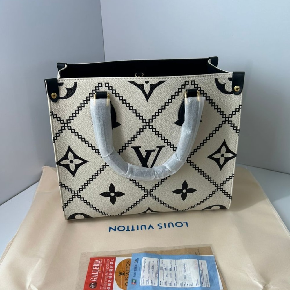 Louis Vuitton Onthego MM Monogram Cream Black 35Cm M46016