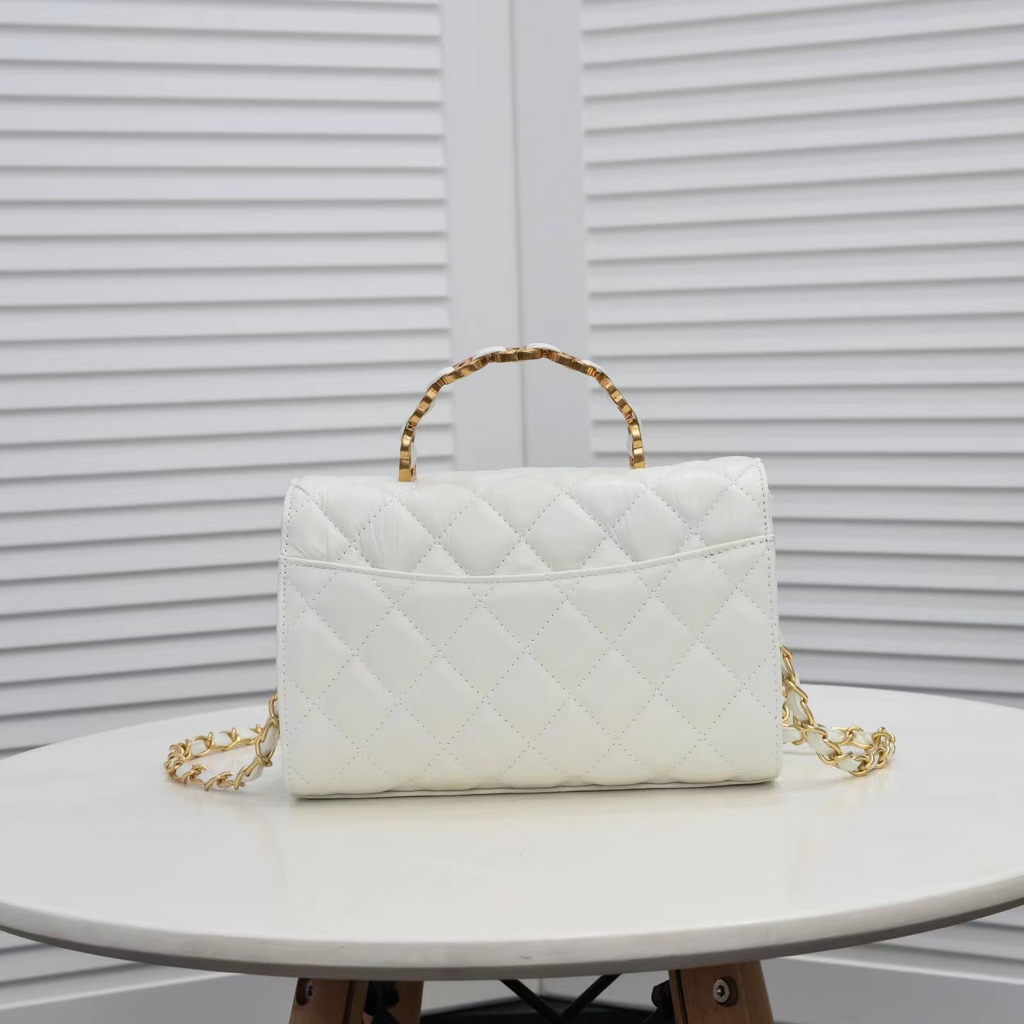 Chanel Mini Flap Handle White 19Cm/7.6in