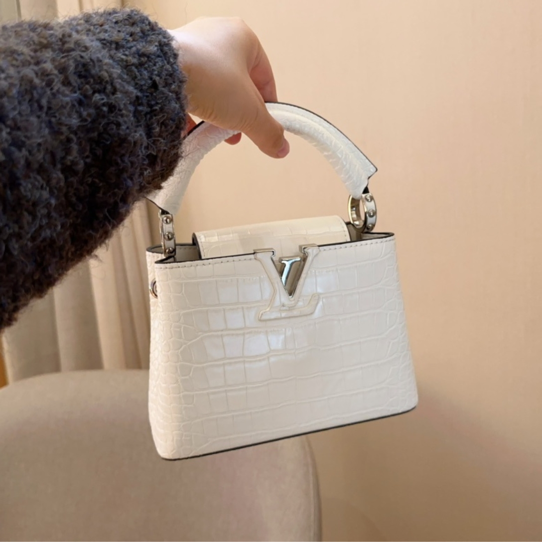 Louis Vuitton Capucines Mini White 21Cm N93701