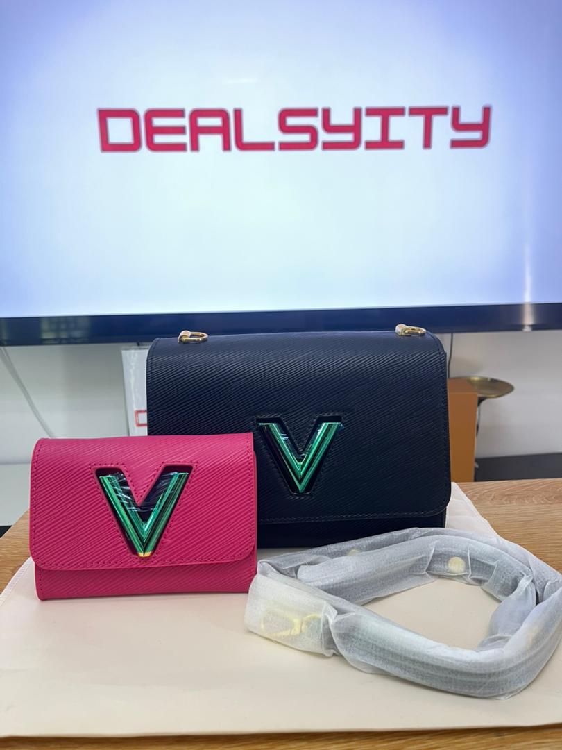 Louis Vuitton Twist Mm 23Cm Black And Pink M59885