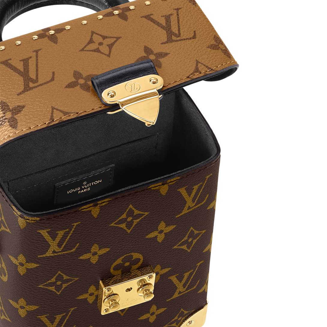 Louis Vuitton Camera Box M82465
