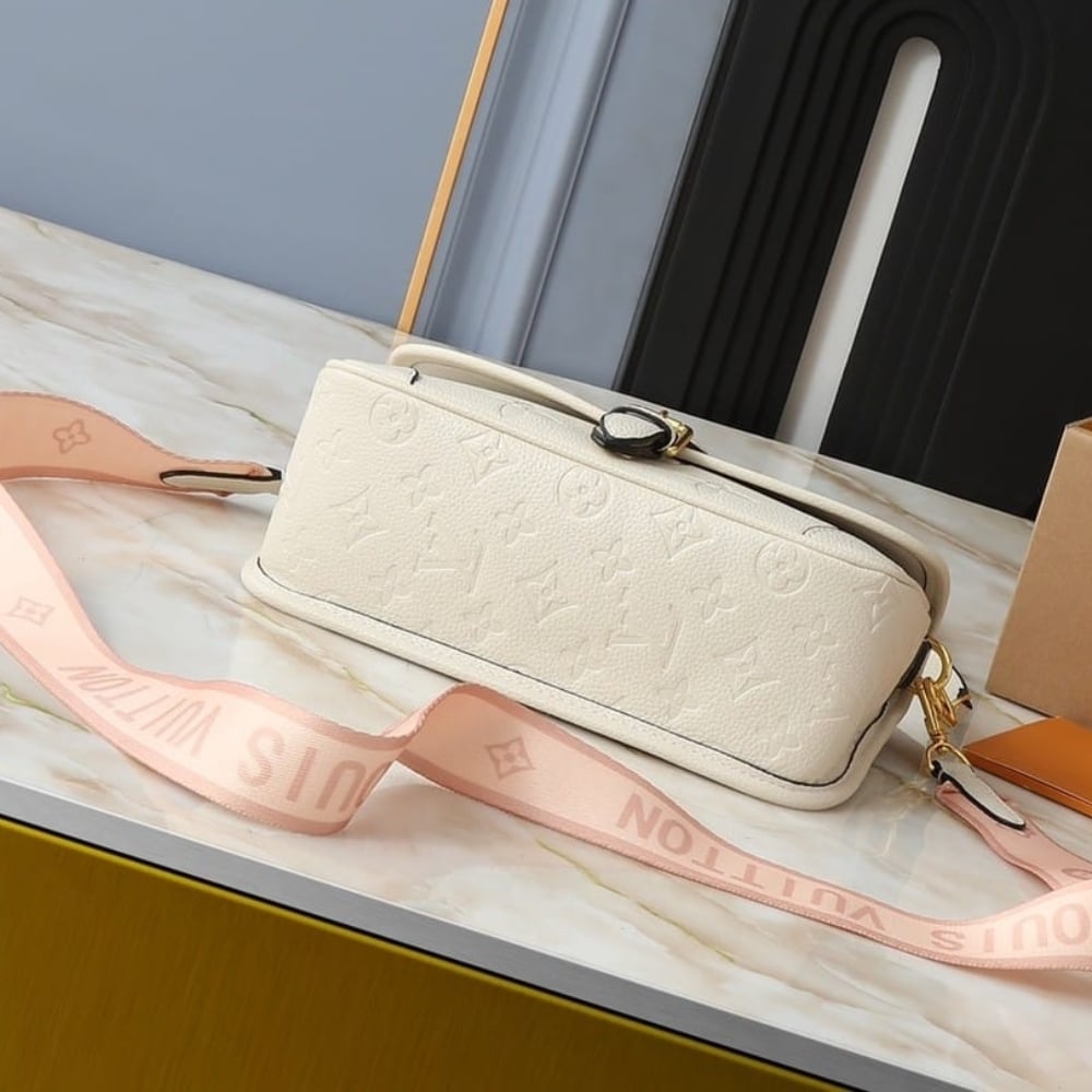 Louis Vuitton Diane Monogram Empreinte Leather White 24Cm M46388