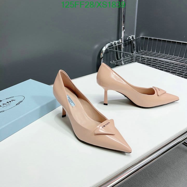 Prada Cleavage Nero Leather Pumps Pink