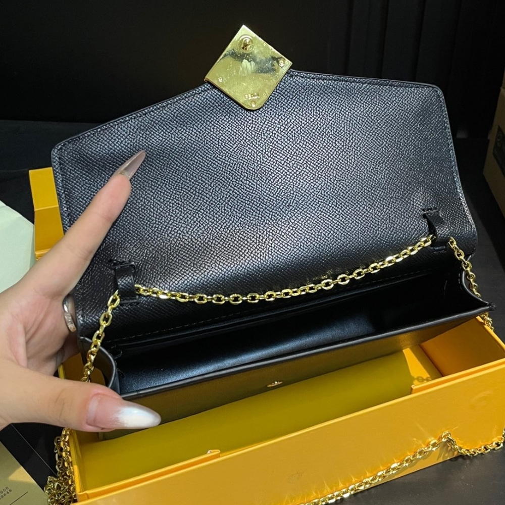Fendi Ff Diamonds Wallet On Chain Black 22Cm