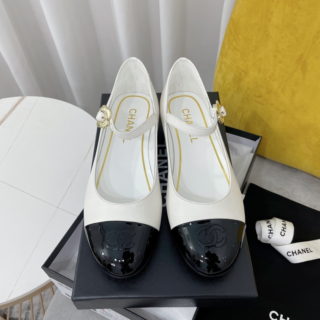 Chanel Mary Janes Black White