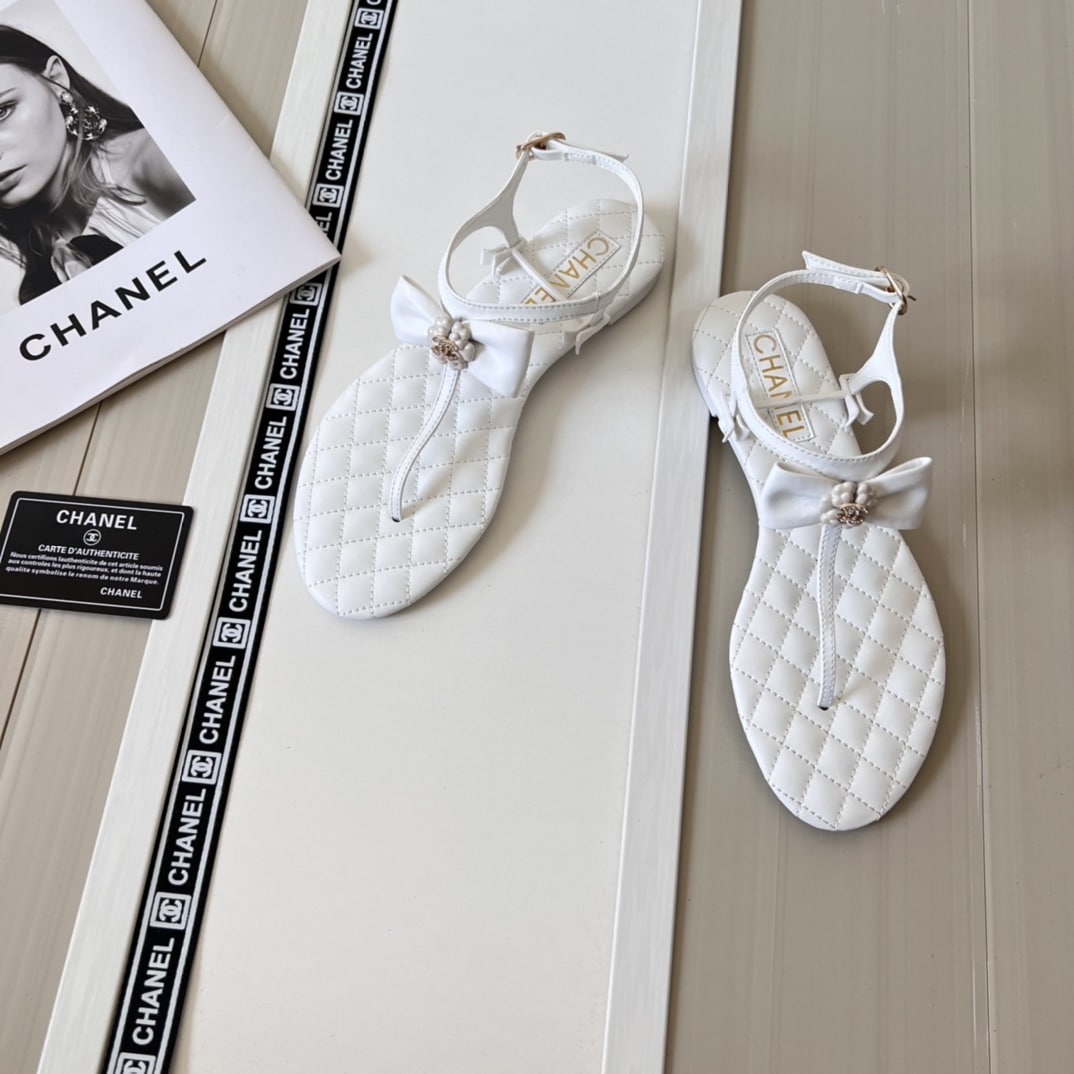 Chanel White Quilted Leather With White Camellia Cc Logo Bow Thong Sandals
