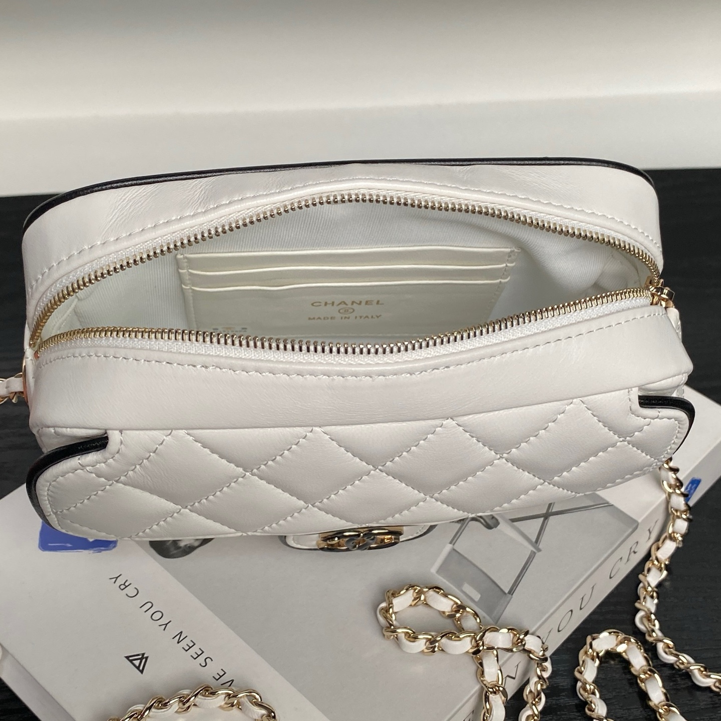 Chanel Small Graphic Frame Flap Bag White 23cm