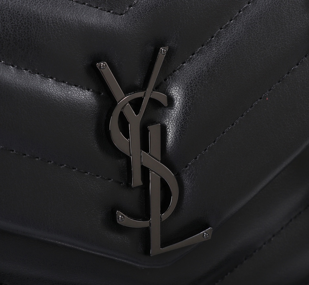 Saint Laurent Loulou Small Chain Bag In Matelasse Y Black Noir 23Cm