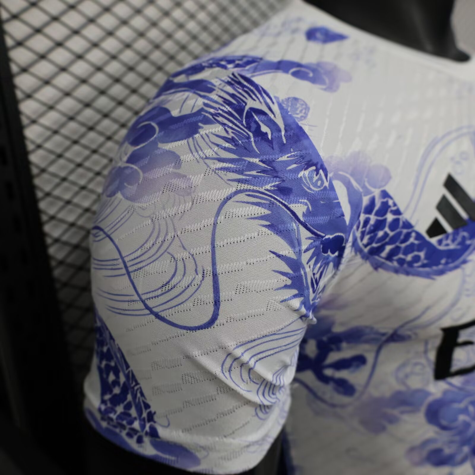 2025/2026 Player Version Real Madrid Special Edition Dragon Football Shirt 1:1 Thai Quality