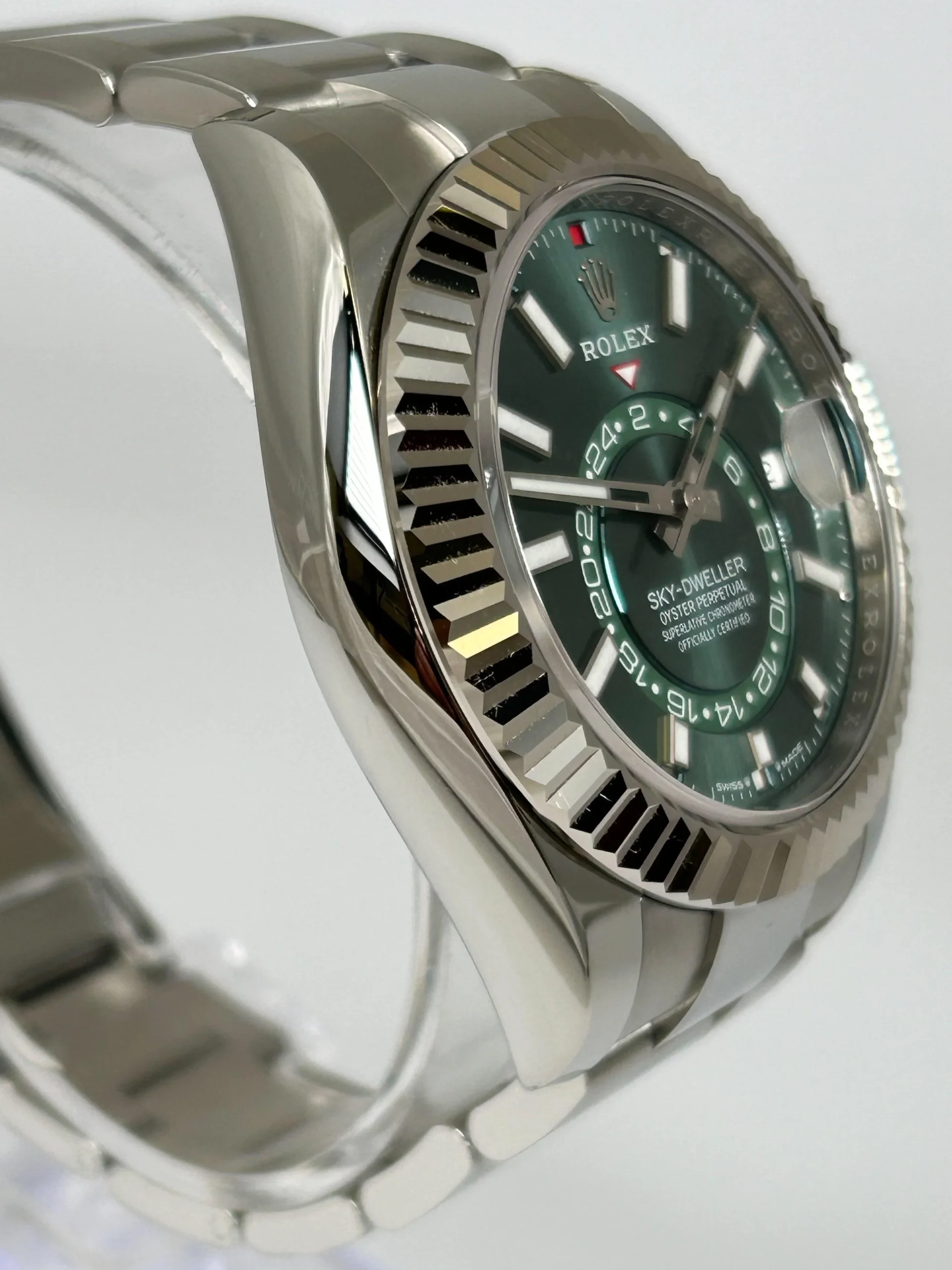 Rolex Sky-Dweller 42 mm Mint green Dial 336934 Oyster