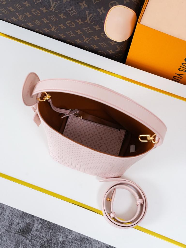 Louis Vuitton All In BB Bag Light Bliss 16cm M28886