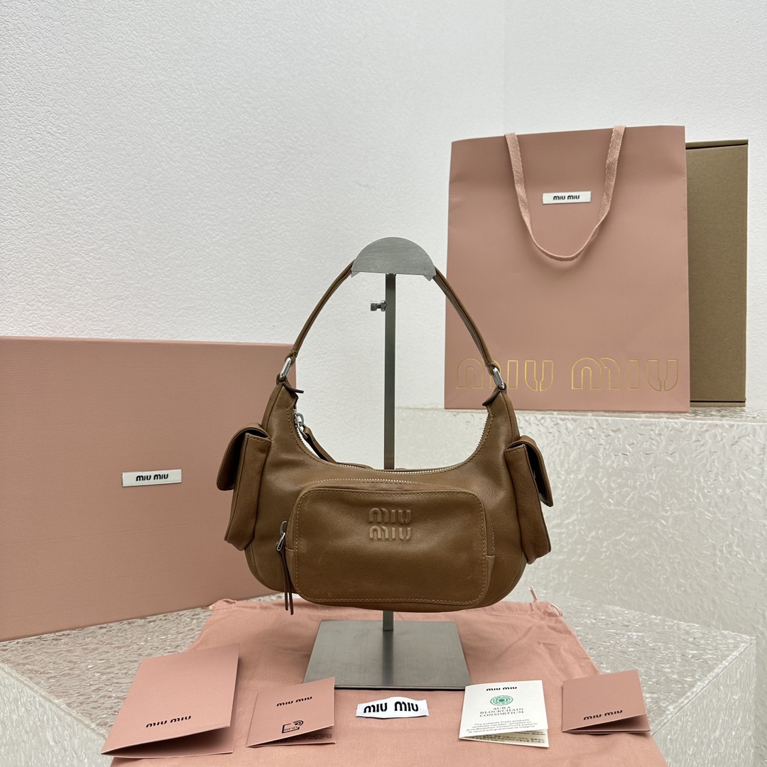 Miu Miu Pocket leather shoulder bag Caramel Brown