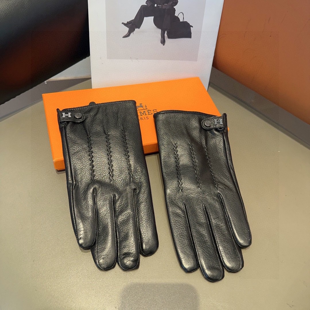 Hermès Men’s Lambskin Gloves