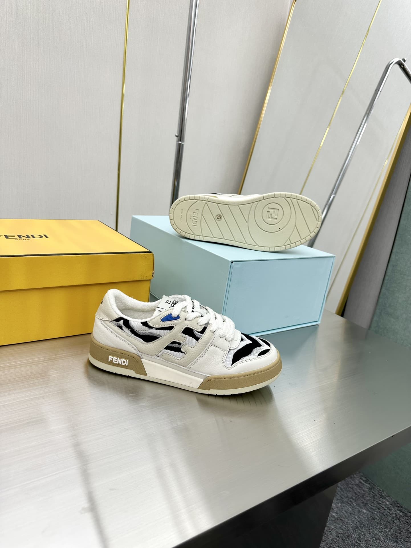 Fendi Match Leather Low Tops White And Black