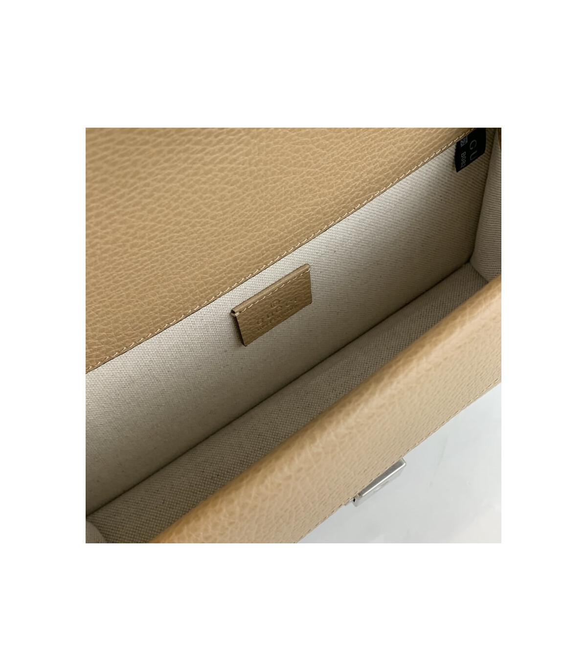 Gucci Dionysus Small Shoulder Bag in Apricot Leather