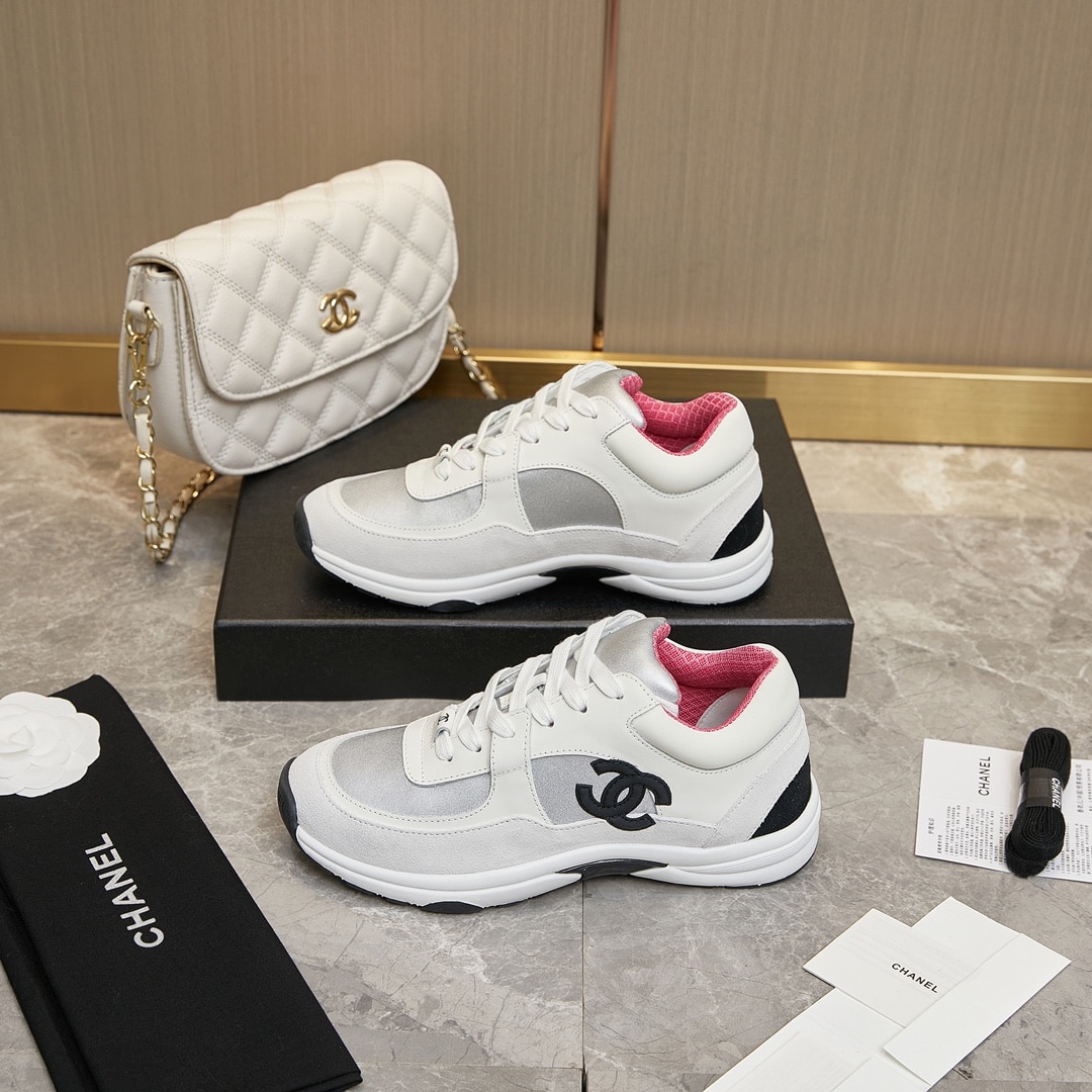 Chanel Suede And Leather Cc Low Top Sneakers White Pink