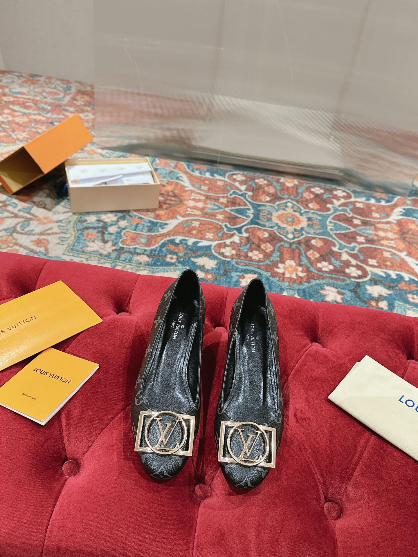 Louis Vuitton Madeleine Pumps Monogram Black