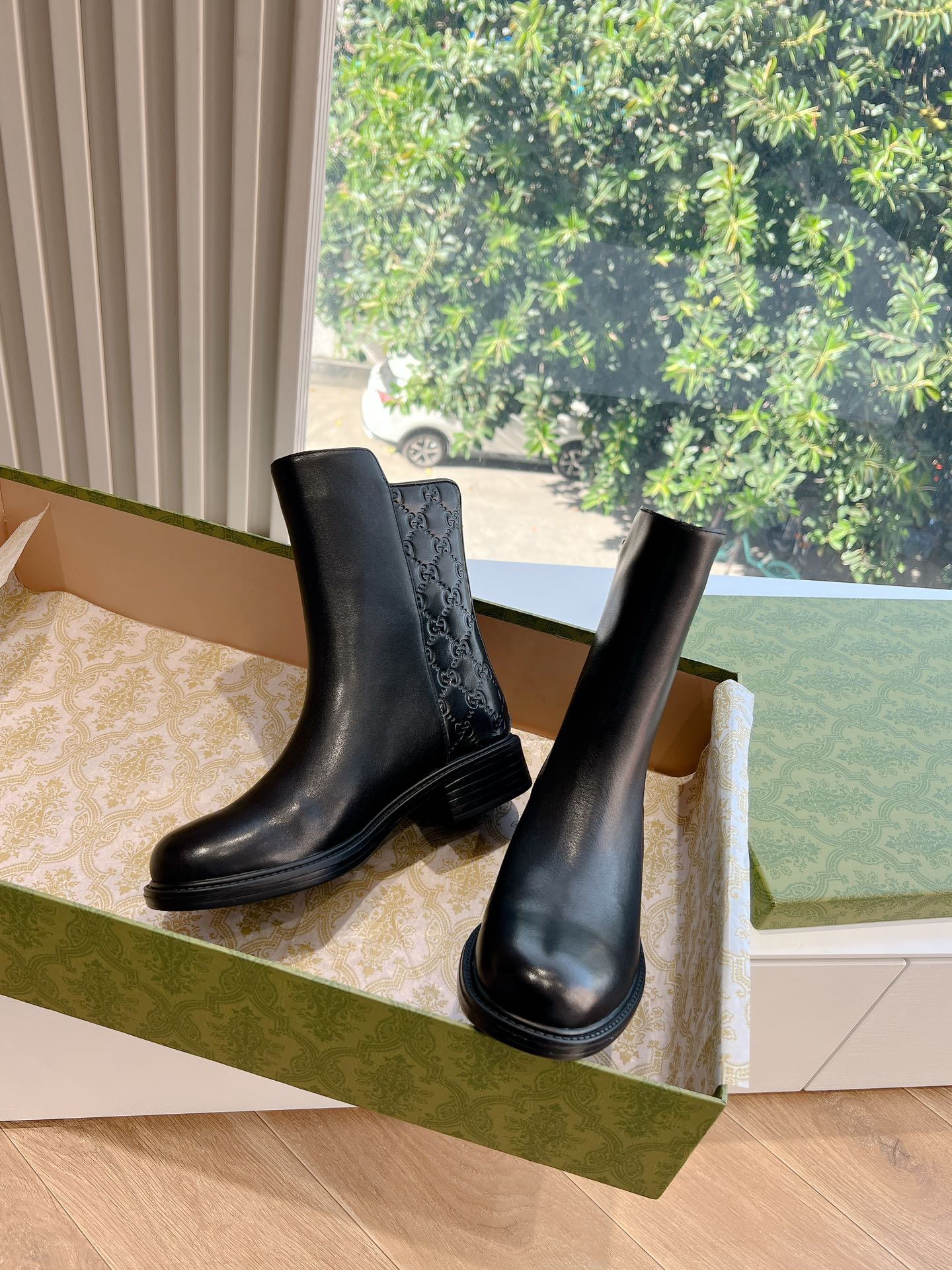 Gucci Leather Ankle Boots Black
