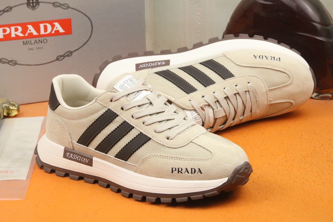 Prada Men?S Sneakers Suede With Stripe Beige