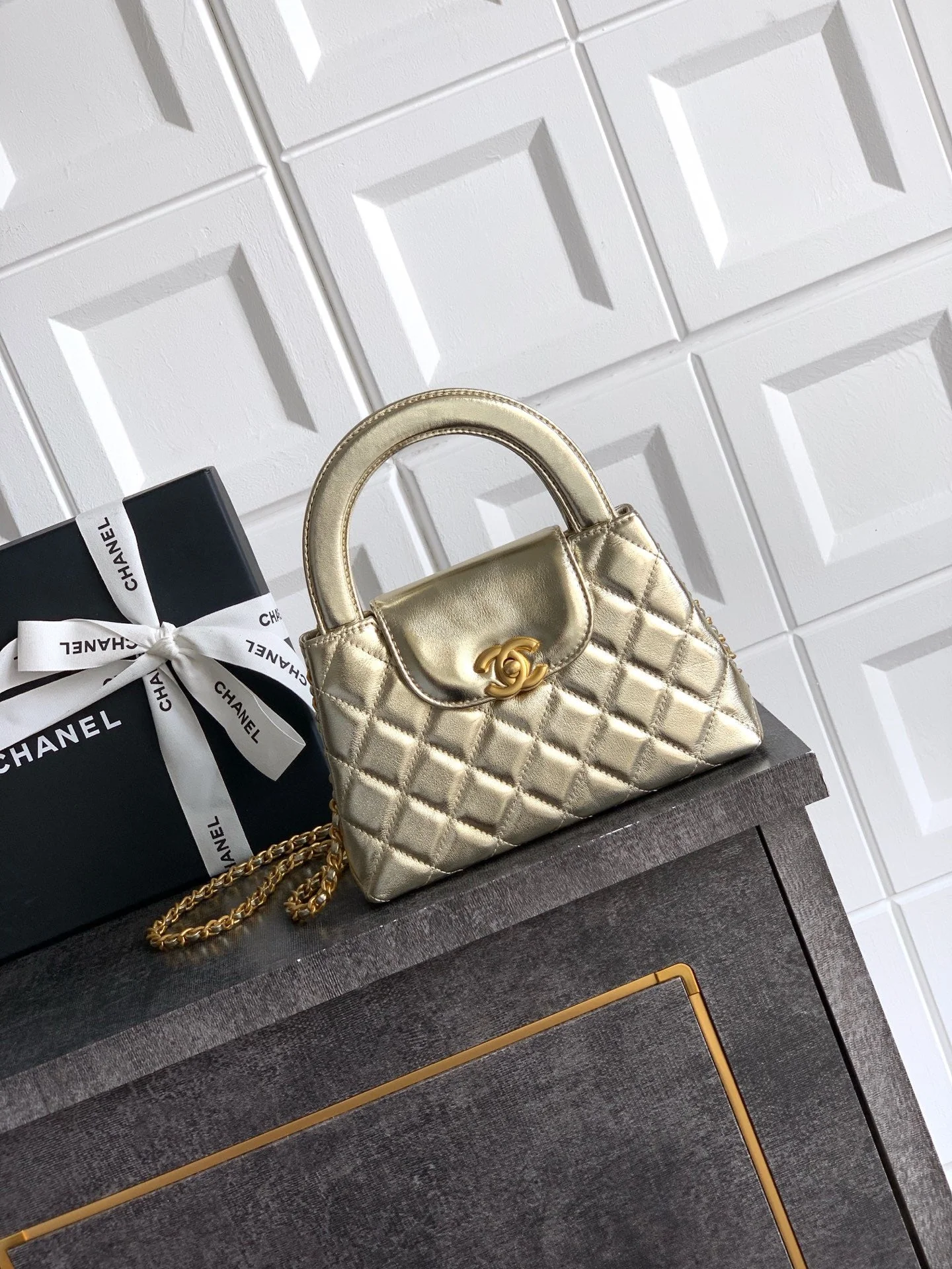 CC 25A nano 19cm kelly shopper bag metallic gold lambskin gold hardware