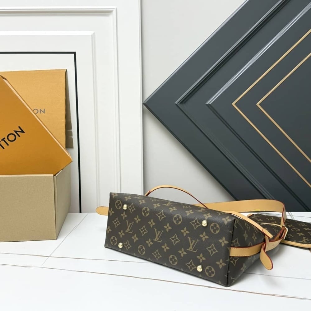 Louis Vuitton Carryall Pm Monogram Canvas 29Cm M46203