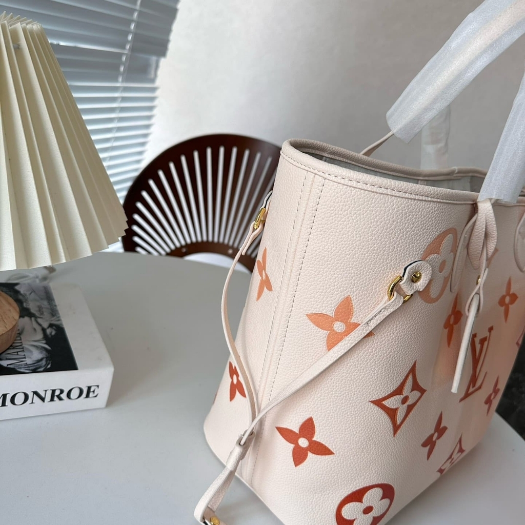 Louis Vuitton Neverfull MM Bag Beige Clair 33cm M46516