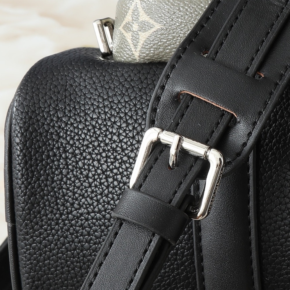 Louis Vuitton Keepall Bandoulière 25 Bag Black 25Cm