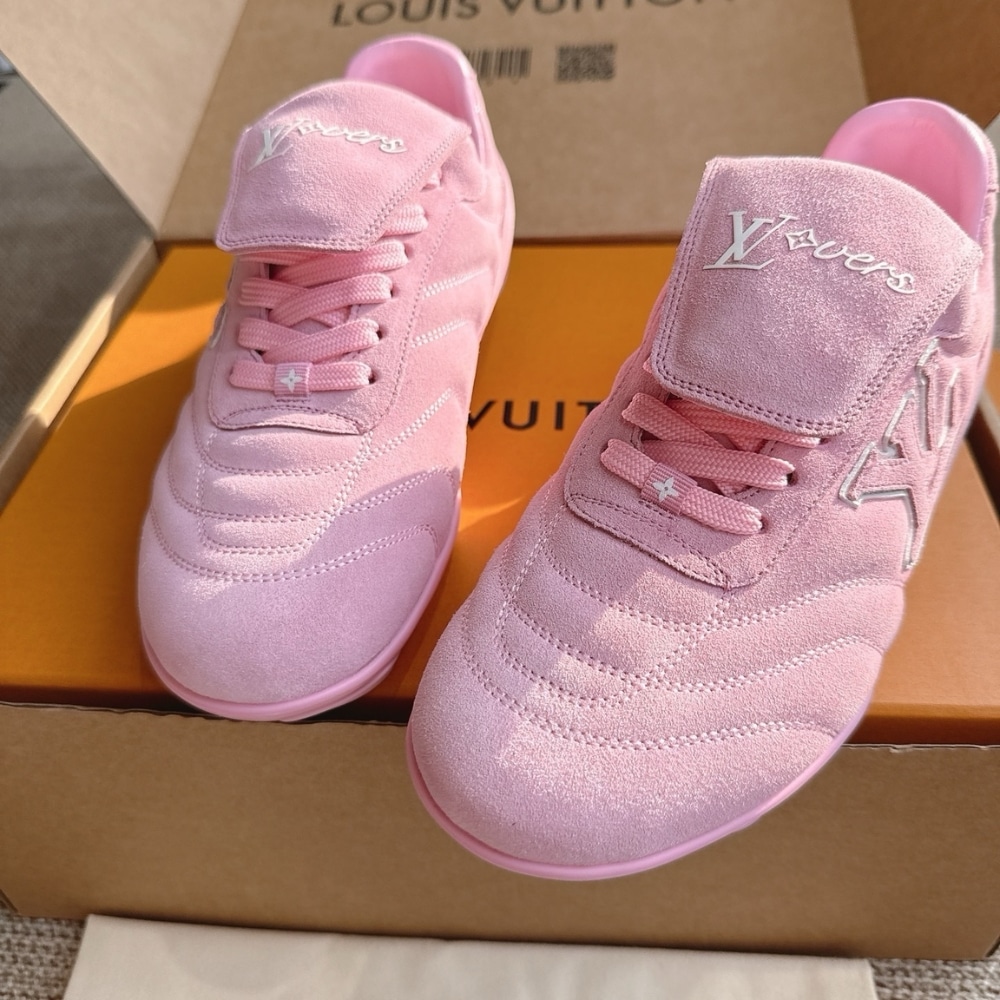 Louis Vuitton Lv Footprint Soccer Pink 1ahtyk