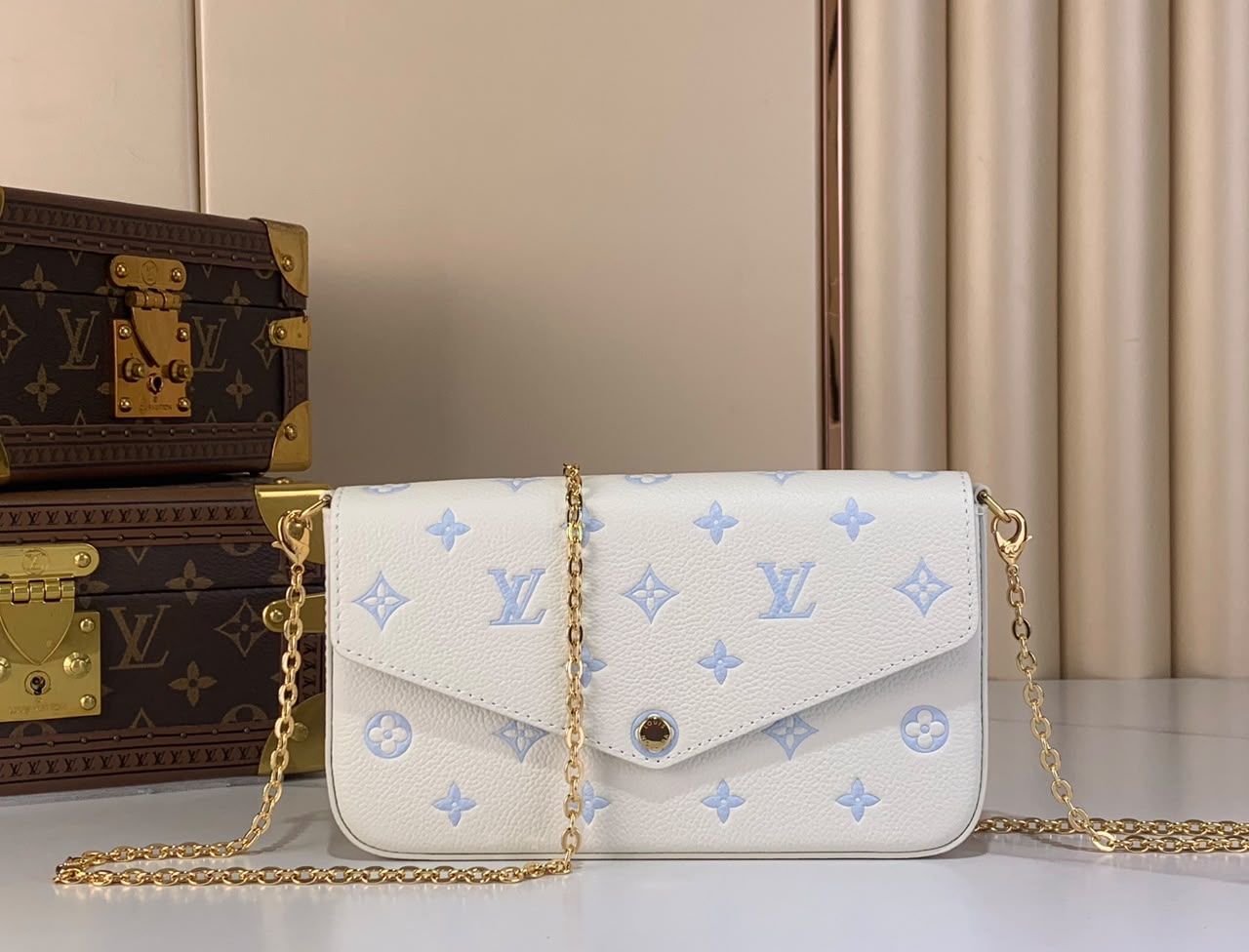 Louis Vuitton Pochette Félicie Bag 21cm M28127
