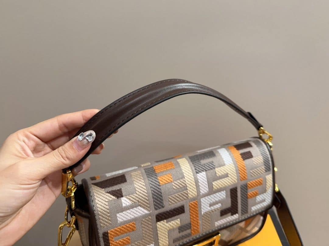 Fendi Baguette Multicolor Canvas Bag With Ff Embroidery 25Cm 8Br600Anh4F1Mql