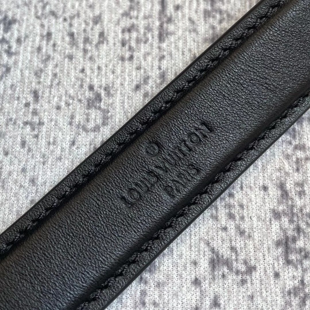 Louis Vuitton New Wave Chain 24Cm Black M58552