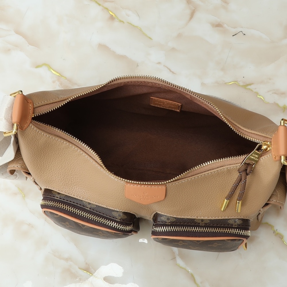 Louis Vuitton Hobo Cargo Beige 31Cm M12697