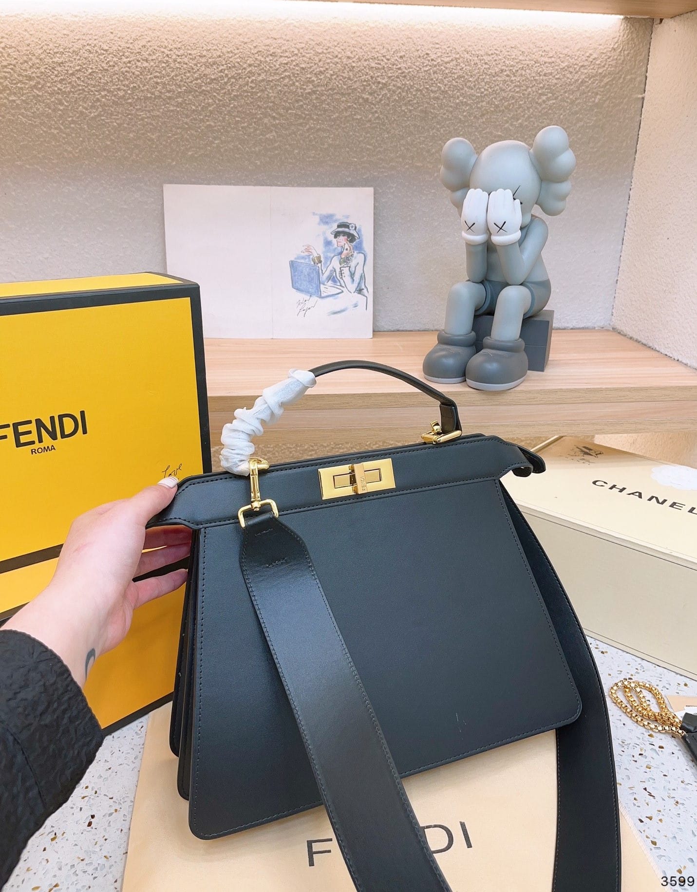 Fendi Peekaboo Iseeu Petite Black 32Cm
