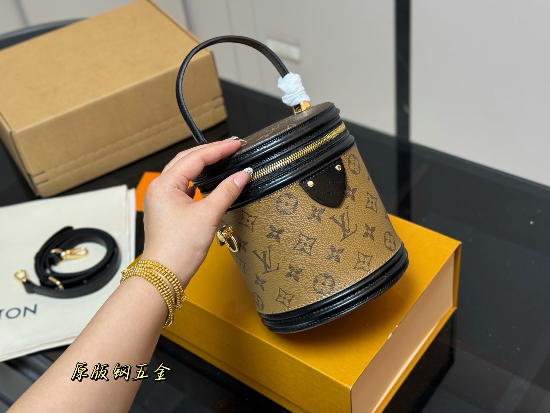 LV Cannes 发财桶