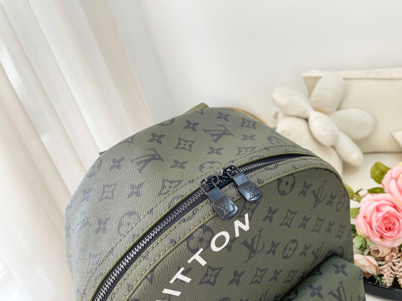 Louis Vuitton Discovery Backpack Pm Green 43Cm M46802