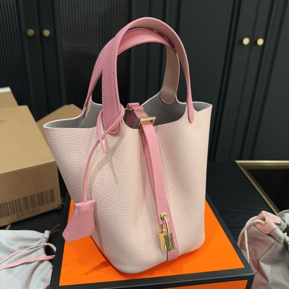 Hermes Picotin Lock 18 Pocket Bag Light Pink 18cm