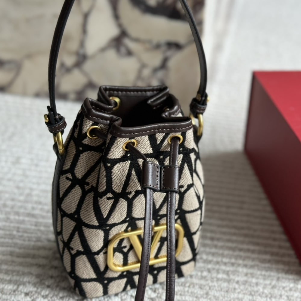 Valentino Mini VLogo Signature Bucket Bag In Toile Iconographe Brown 22Cm 5W2P0Z44Vri 6Zn