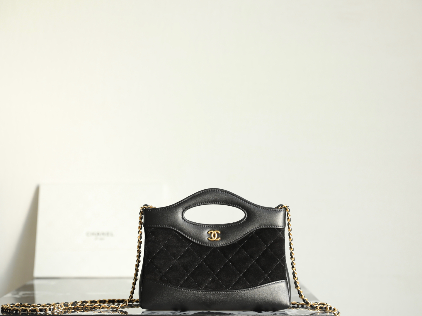 Chanel Crossbody Bag Black 20cm/ 7.9in
