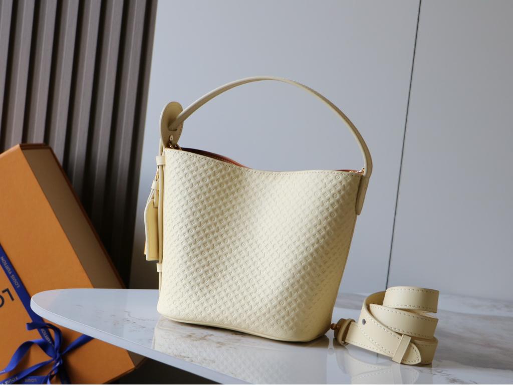 Louis Vuitton All In BB Bag Banane Gold 16cm M29479