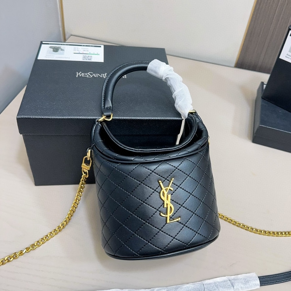 Saint Laurent Gaby Bucket Bag In Black 18Cm