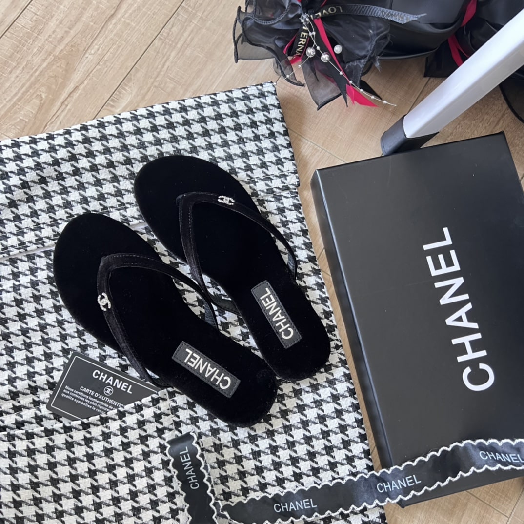 Chanel Thongs Slipper Velvet In Black G45716 B16716 94305