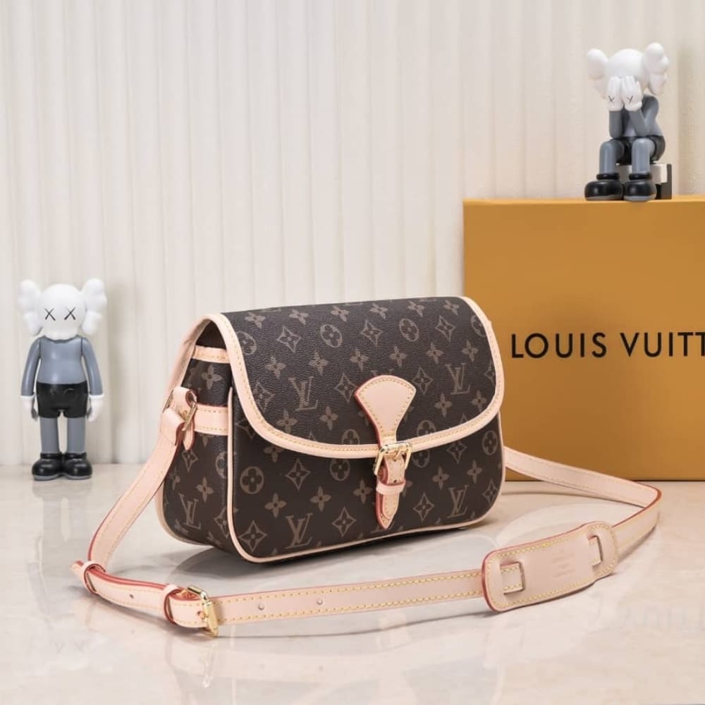 Louis Vuitton Monogram Sologne Brown 26Cm M42250
