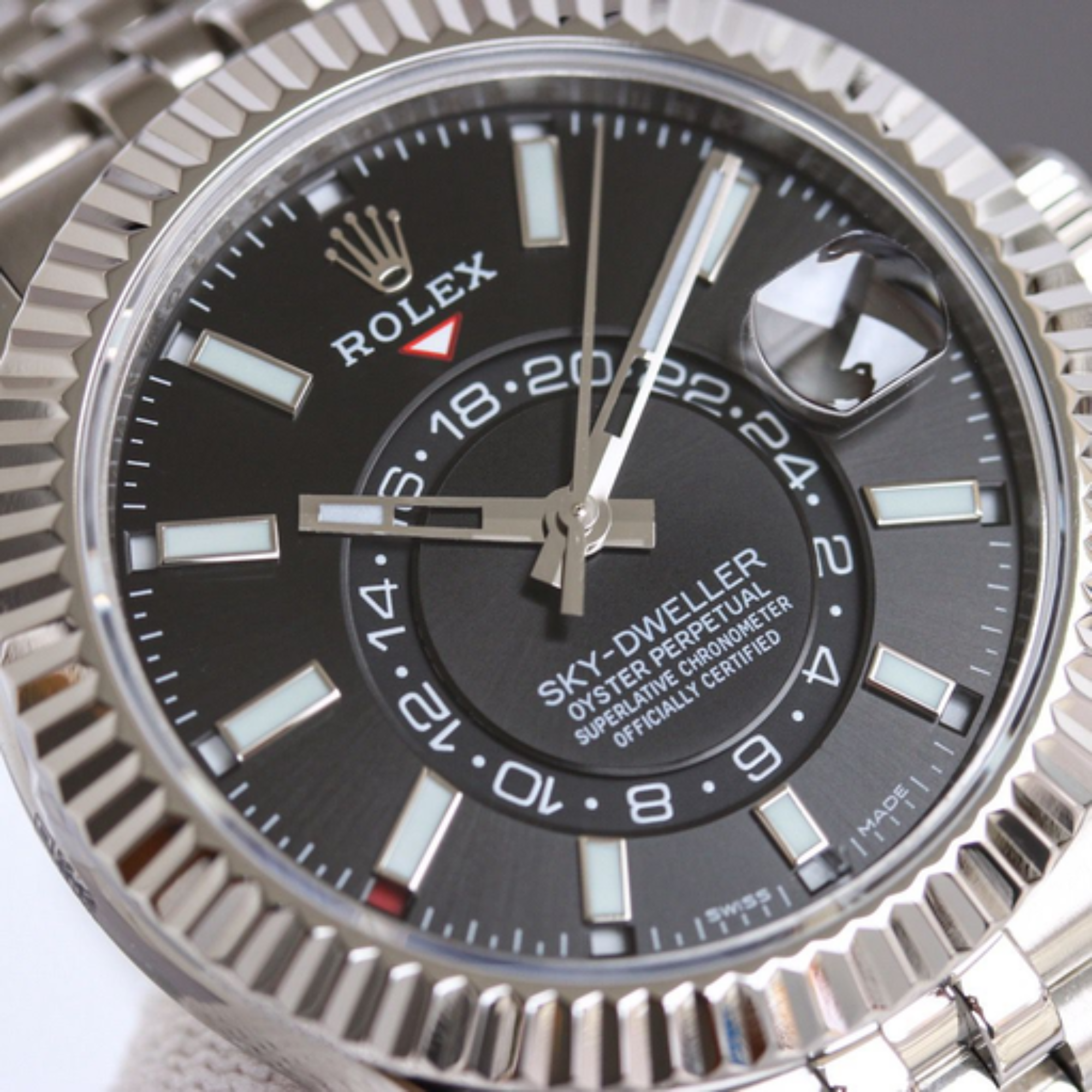 [SUPER CLONE] Rolex Sky-Dweller 42 mm Julibee