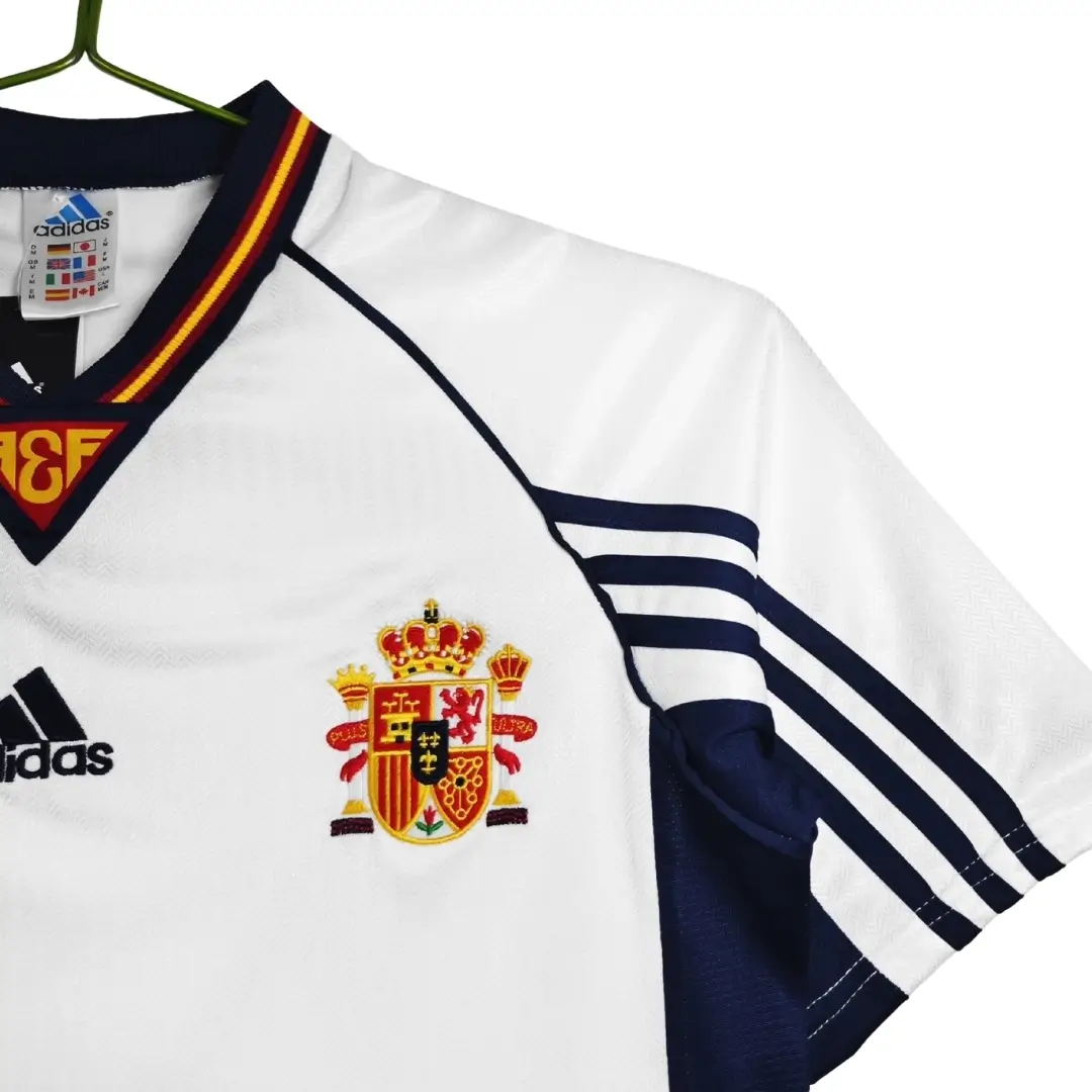 Fulham 2001/02 Home Retro Soccer Jersey