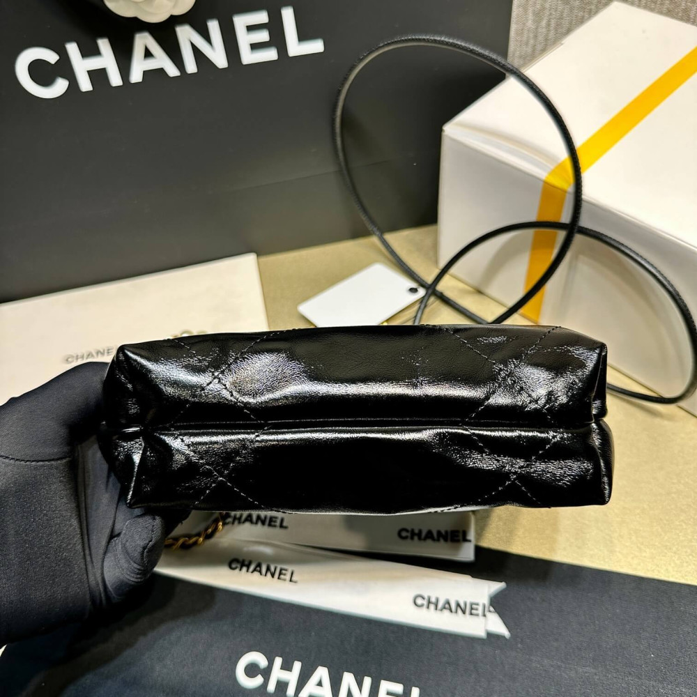 Chanel 22 Mini Bag Shiny Crumpled Calfskin with Pearl Chain