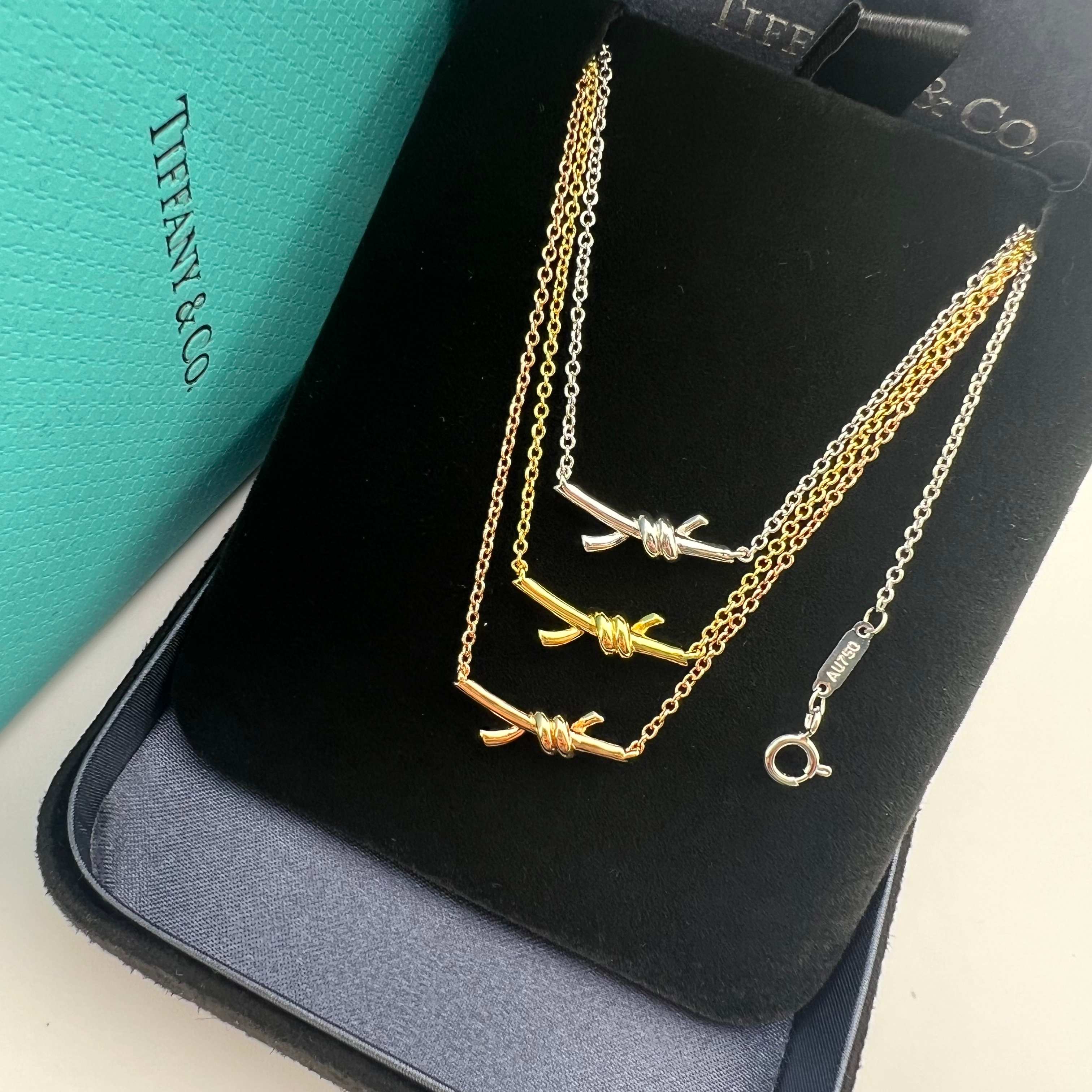 Small Polished Twisted-Link Chain Necklace