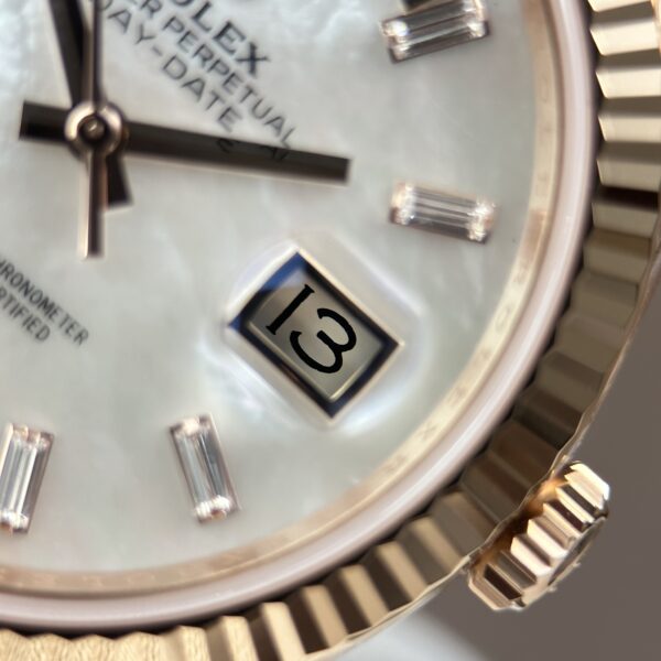 [Superclone] Rolex Day-Date 40mm Mother – Of – Pearl Dial President 228235